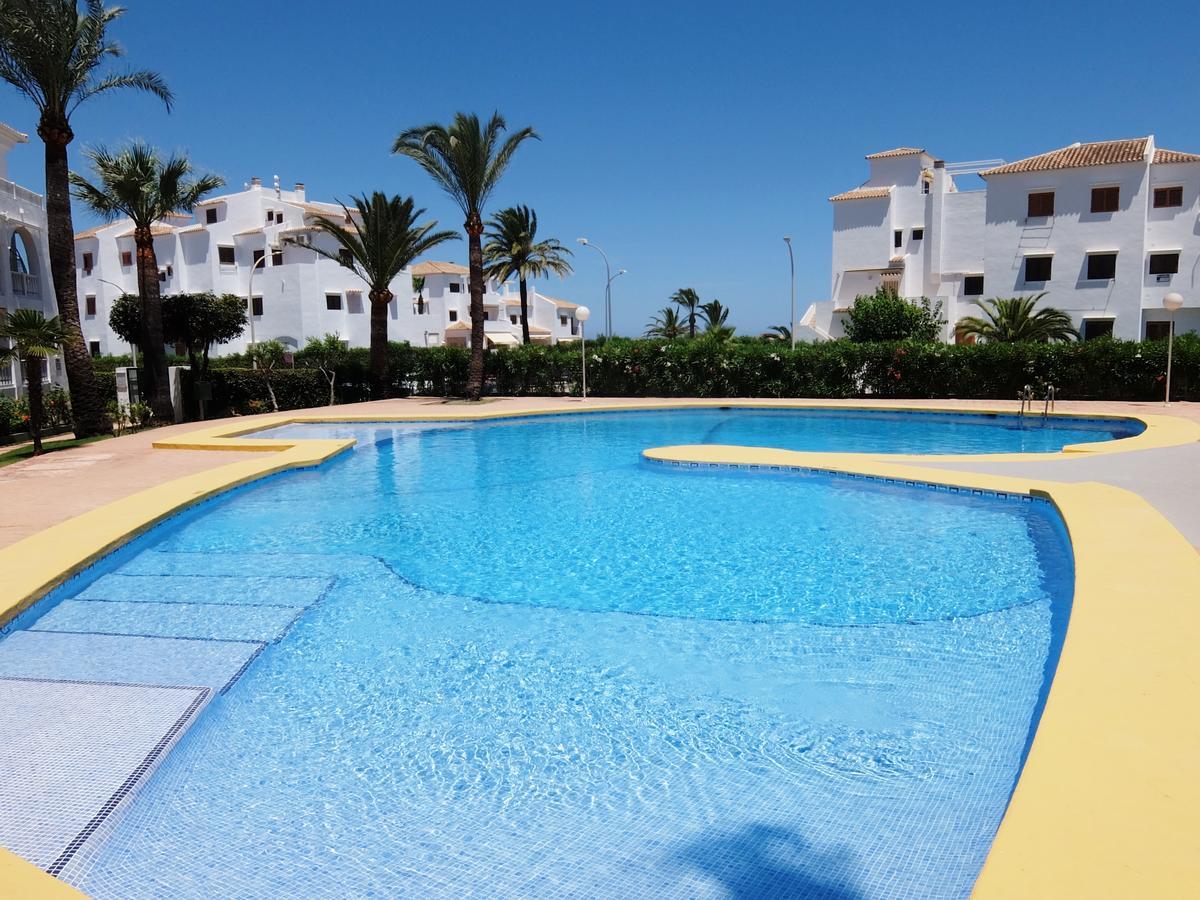 Roderic - Apartamento Junto Al Mar Oliva Luaran gambar