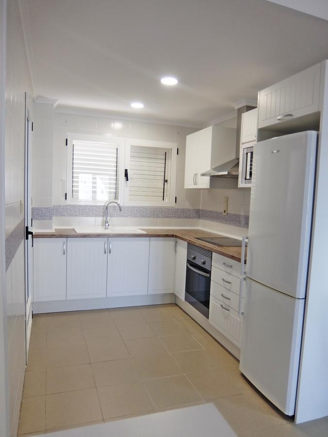 Roderic - Apartamento Junto Al Mar Oliva Luaran gambar