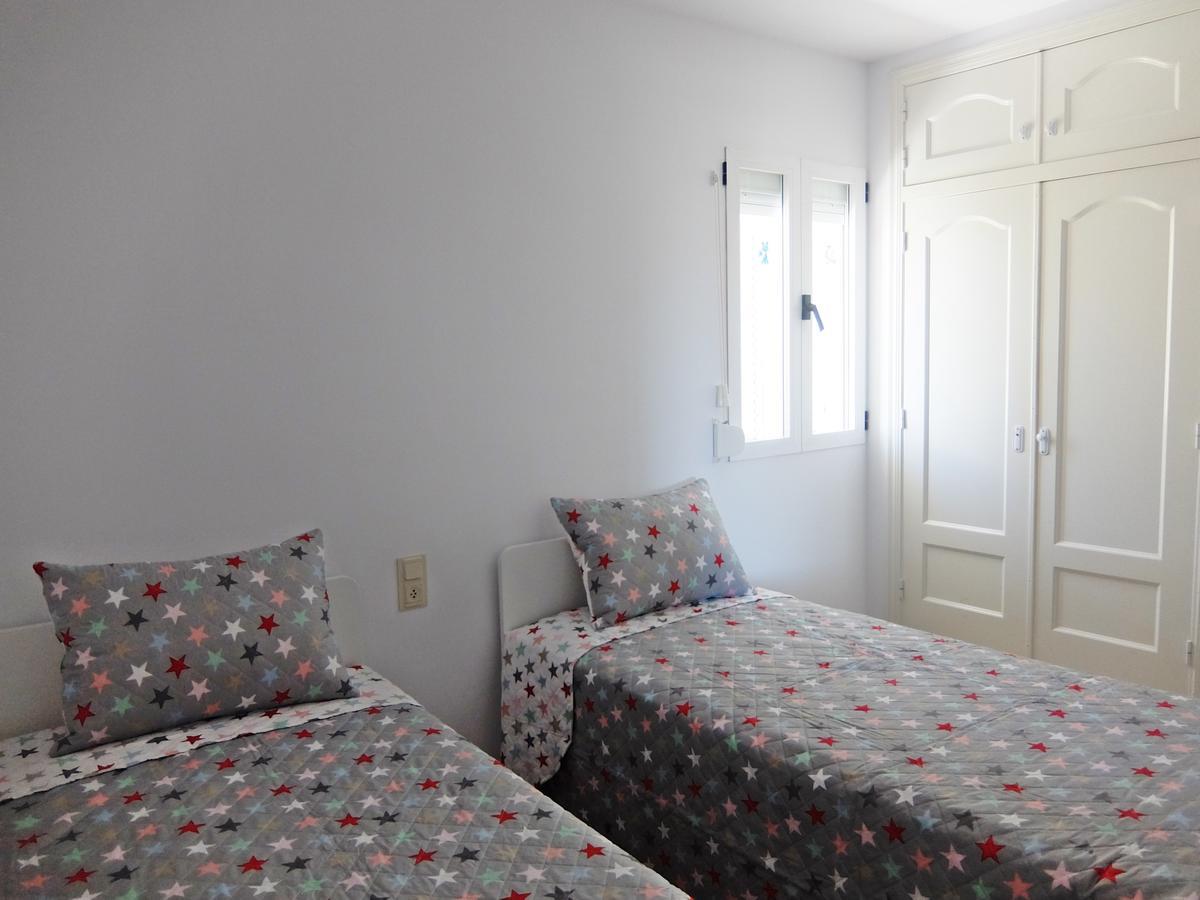 Roderic - Apartamento Junto Al Mar Oliva Luaran gambar