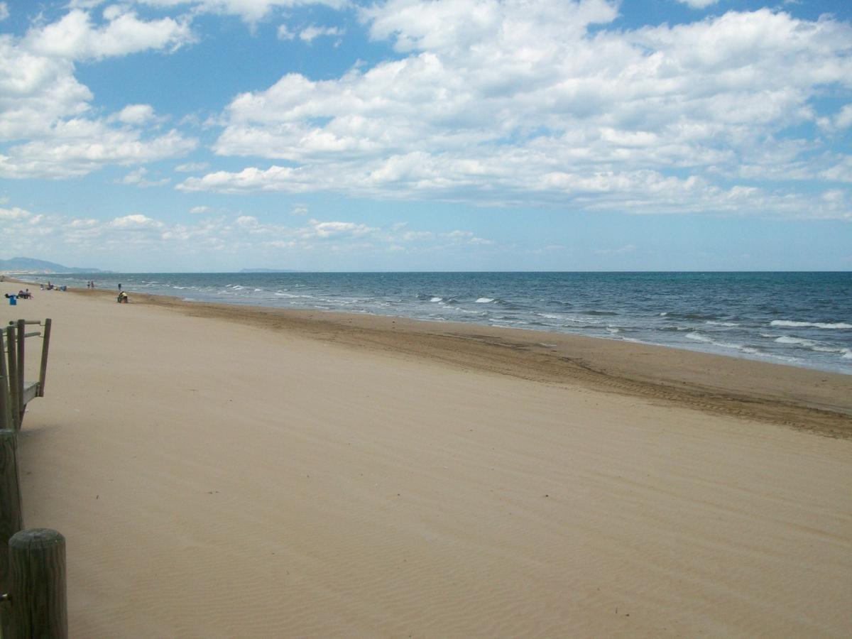 Roderic - Apartamento Junto Al Mar Oliva Luaran gambar