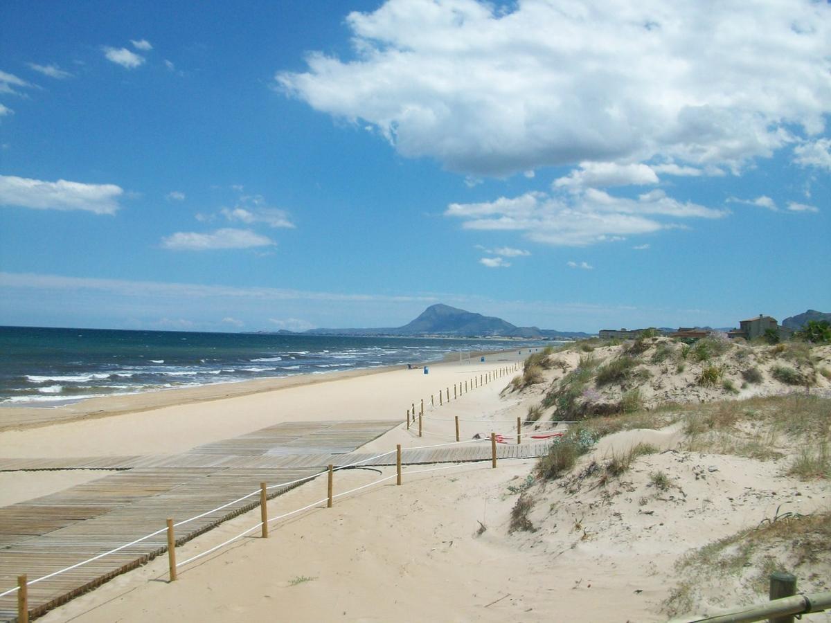 Roderic - Apartamento Junto Al Mar Oliva Luaran gambar